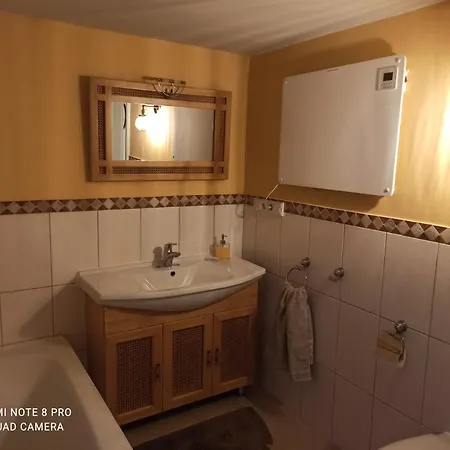 Schoene 77Qm Wohnung In Gehobener Lage Direkt Am Wald Rodenbach  Buitenkant foto