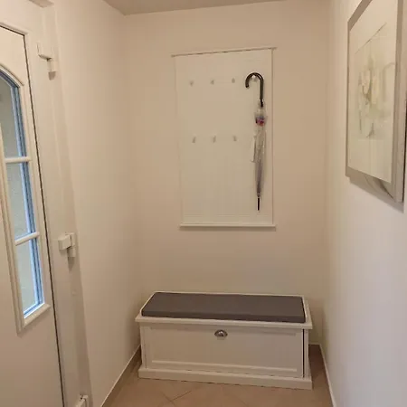 Schoene 77Qm Wohnung In Gehobener Lage Direkt Am Wald Rodenbach  Buitenkant foto